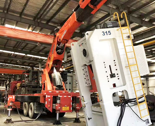 公坡镇提升工作效率，选择优质折臂吊租赁服务