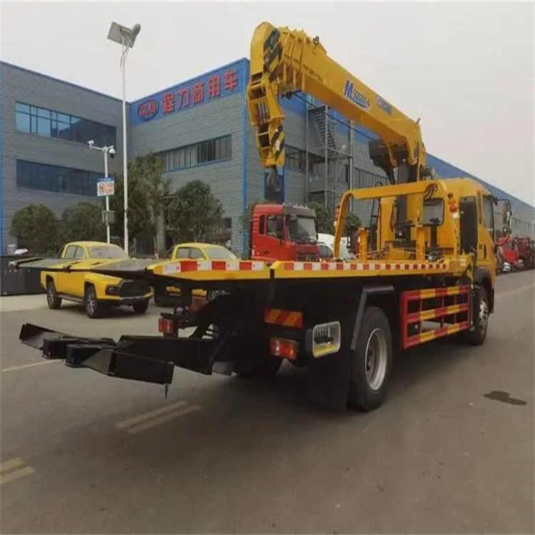 公坡镇附近小随车吊出租电话，轻松解决搬运烦恼